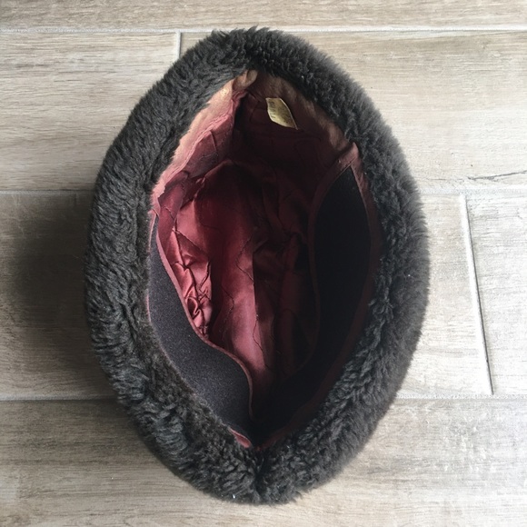 Vintage Faux Fur Hat with Earflap - Picture 5 of 9